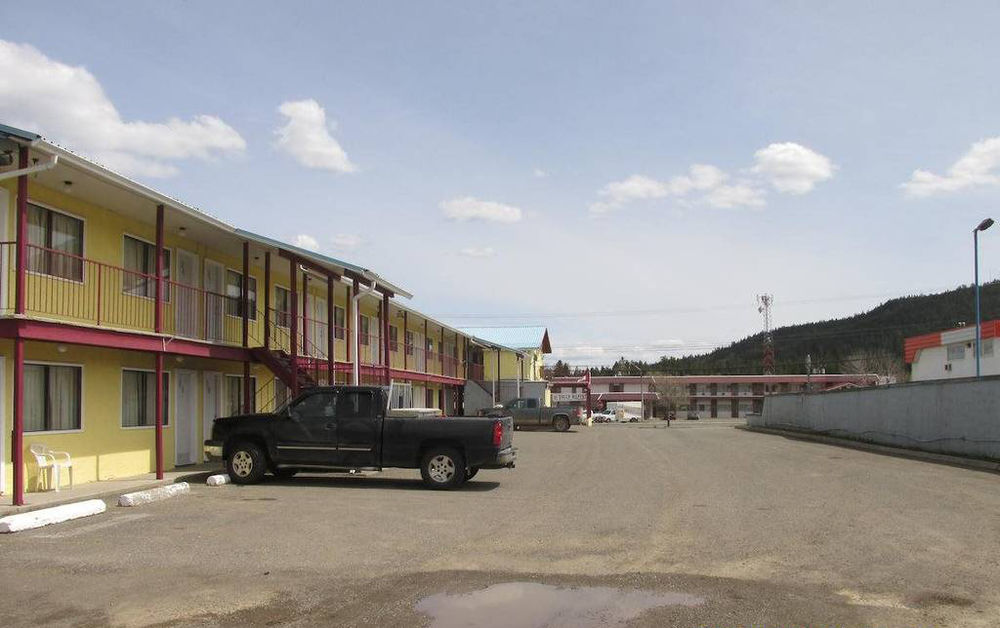 Westwood Motel 100 Mile House Exteriér fotografie