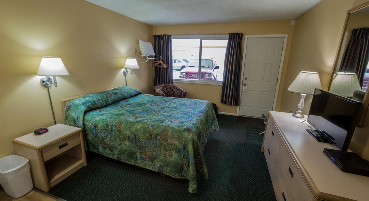 Westwood Motel 100 Mile House Exteriér fotografie