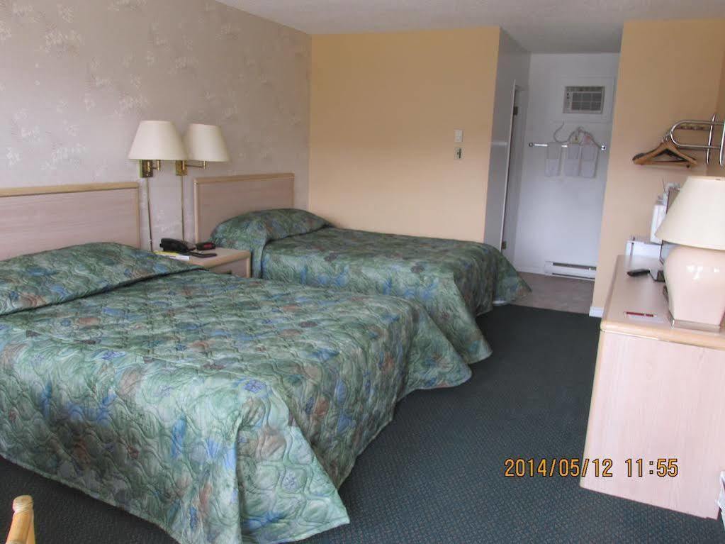 Westwood Motel 100 Mile House Exteriér fotografie